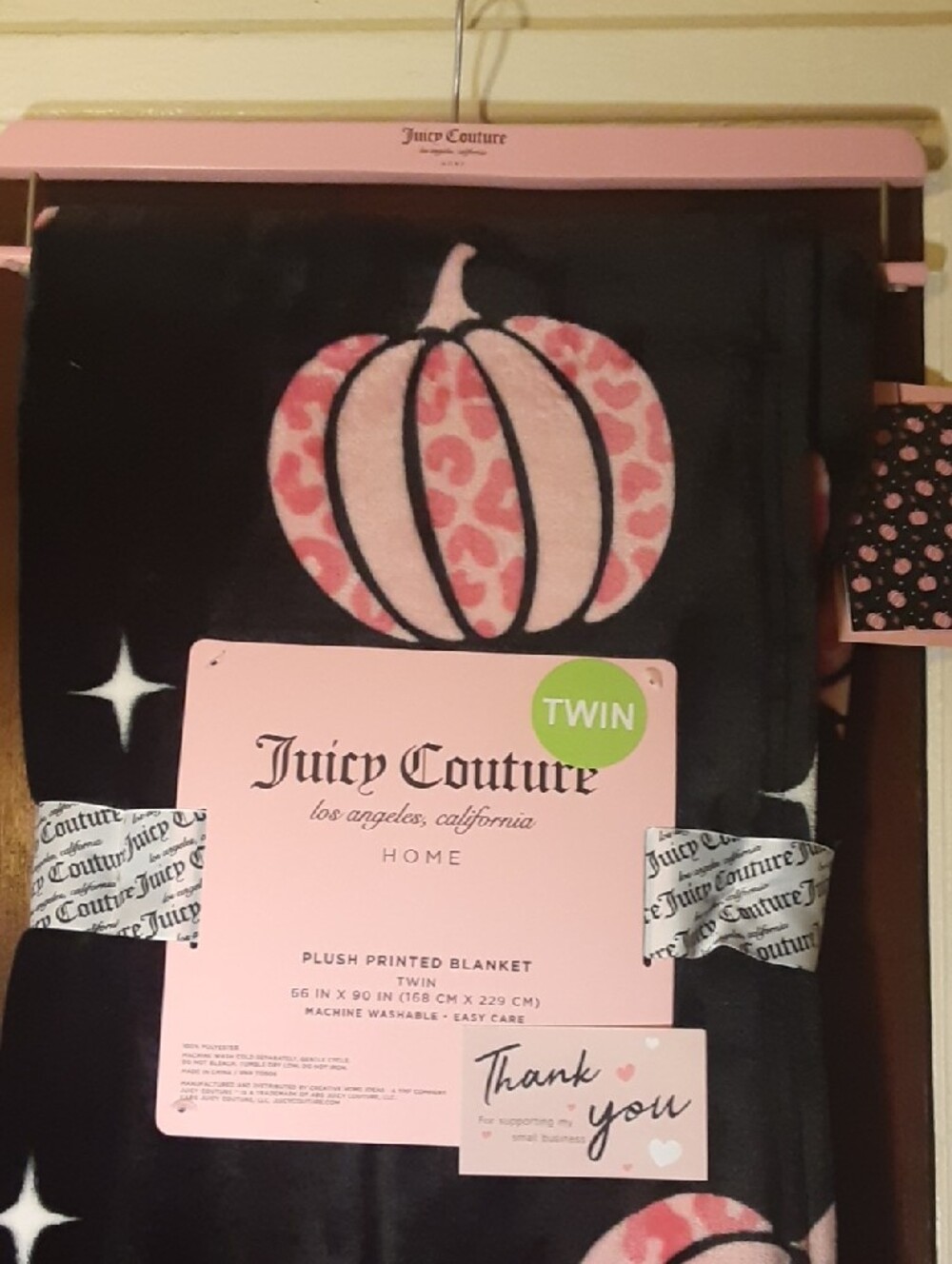 Twin Juicy Couture Black Plush Throw with Pink Pumpkin Motif - Picture 2 of 7